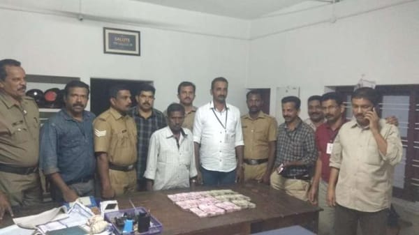 വയനാട്ടില്‍ വന്‍ കുഴല്‍പ്പണവേട്ട; പിടികൂടിയത് 34 ലക്ഷം