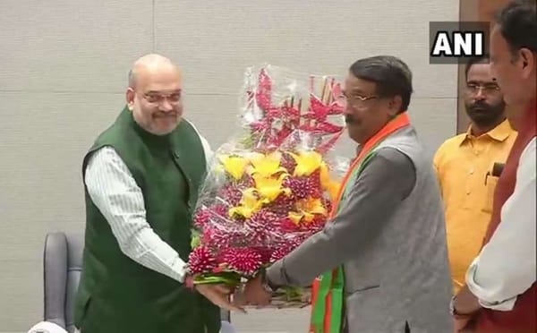 കോൺഗ്രസ് നേതാവ്  ടോം വടക്കന്‍ ബിജെപിയിൽ ചേർന്നു