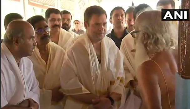 പാപനാശിനിയില്‍ ബലിതര്‍പ്പണം നടത്തി  രാഹുൽ ഗാന്ധി