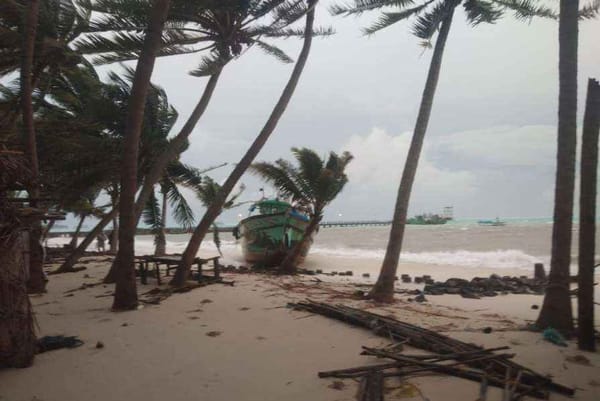 'മഹ' ചുഴലിക്കാറ്റ് അതിതീവ്രമാകുന്നു; അഞ്ച് ജില്ലകളില്‍ ഓറഞ്ച് അലര്‍ട്ട്