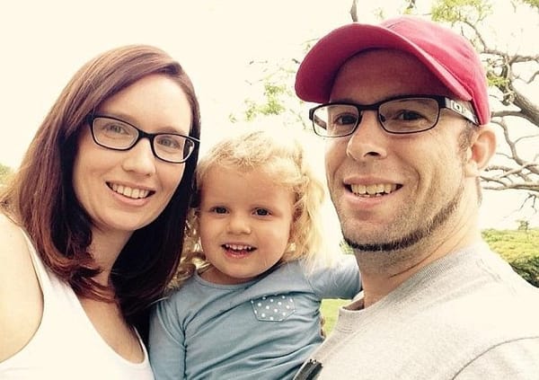 ഇവാലിൻ ഒരിക്കലും നടക്കില്ലെന്ന് വിധിച്ച ഡോക്ടർമാർ ഷെയ്നിനും മെലീസയും മുന്നിൽ തോറ്റു!!