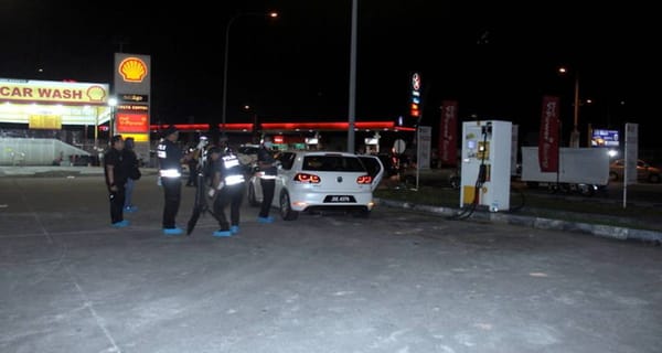 ഇതാണോ ടൂറിസ്റ്റുകളുടെ സ്വര്‍ഗമായ മലേഷ്യ ?മലേഷ്യയിലെ ജോഹോറില്‍ പോലീസ് സ്റ്റേഷന് 500 മീറ്റര്‍ മാത്രം അകലെ നടന്ന കൊലപാതകം മനുഷ്യമനസാക്ഷിയെ ഞെട്ടിക്കുന്നത്