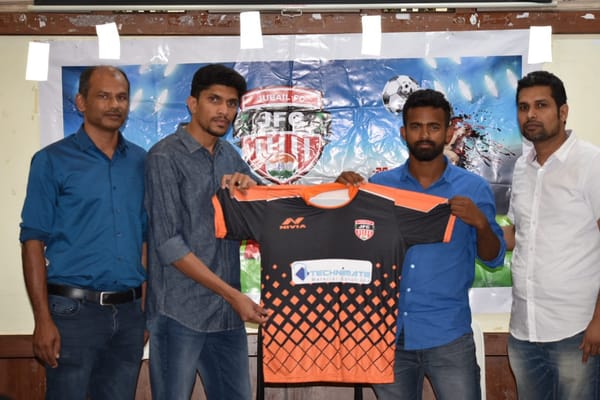 ജുബൈൽ എഫ്.സിയുടെ ജേഴ്‌സി പ്രകാശനം ചെയ്തു