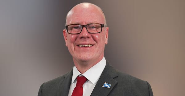 മാനസികാരോഗ്യം മോശമാകുന്നു; സ്കോട്‌ലൻഡ് ഗതാഗത മന്ത്രി കെവിൻ സ്റ്റുവർട്ട് രാജി വച്ചു