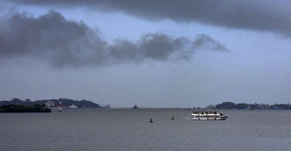 നാളെ എല്ലാ ജില്ലകളിലും തീവ്ര മഴ