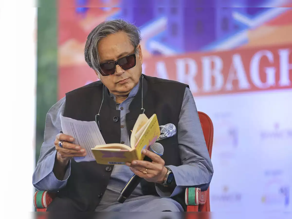 അഭിപ്രായങ്ങൾ വ്യക്തികളുടേത്, പാർട്ടിയുടേതല്ല, ശശി തരൂരിനെ പരോക്ഷമായി തള്ളി ദേശീയ നേതൃത്വം