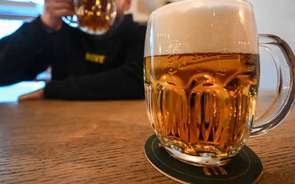 ത്രീസ്റ്റാർ വരെയുള്ള ഹോട്ടലുകളിൽ ഒന്നാം തീയതി മദ്യം വിളമ്പാം!; സംസ്ഥാനത്ത് പുതിയ മദ്യനയം