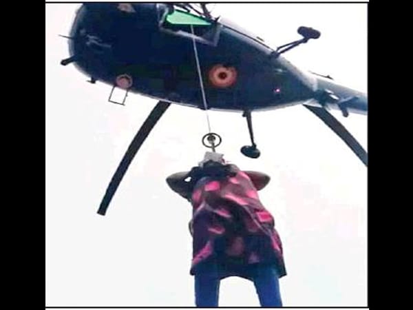 പ്രളയകാല രക്ഷ പ്രവർത്തനത്തിന്  പ്രശാന്ത് നായർക്ക് രാഷ്ട്രപതിയുടെ ധീരതയ്ക്കുള്ള മെഡൽ,  അഭിലാഷ് ടോമിക്ക് നവ് സേനാ മെഡൽ