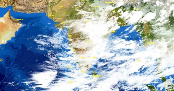 മഴക്കാറില്‍ മുങ്ങി കേരളം; കാലാവസ്ഥാ നിരീക്ഷണ ഉപഗ്രഹങ്ങള്‍ പുറത്ത് വിട്ടത് ഞെട്ടിക്കുന്ന ദൃശ്യങ്ങള്‍