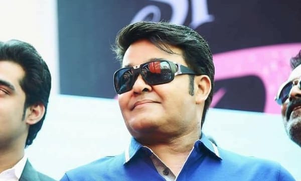 തടി കുറച്ച് കൂടുതല്‍ സുന്ദരനായ മോഹന്‍ലാലിനെ കണ്ടു ആരാധകര്‍ ഞെട്ടി; എന്നാല്‍ ഇതെല്ലം വെറും  പബ്ലിസ്റ്റി സ്റ്റണ്ട് എന്ന് മറ്റുചിലര്‍