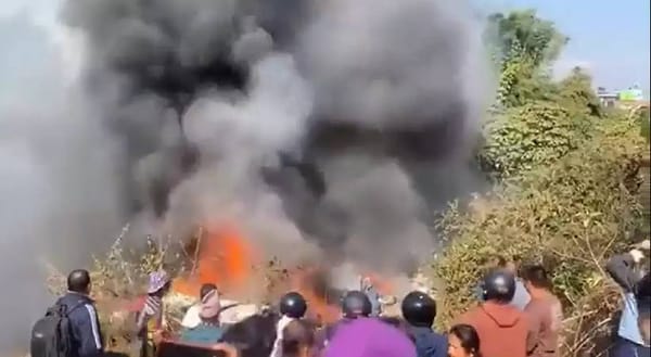 നേപ്പാളിൽ വിമാനം തകർന്ന് വീണു; 30 മരണം