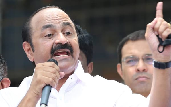 അനുമതിയില്ലാത്ത വിദേശ സഹായം സ്വീകരിച്ചു; വി.ഡി. സതീശനെതിരെ വിജിലൻസ് അന്വേഷണം