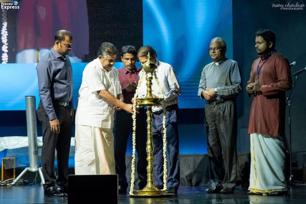 സിംഗപ്പൂര്‍ പ്രവാസി എക്സ്പ്രസ് അവാര്‍ഡുകള്‍ വിതരണം ചെയ്തു