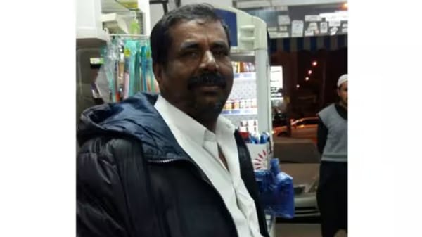 കേടായ വാഹനത്തില്‍ നിന്ന് പുറത്തിറങ്ങി പരിശോധിക്കുന്നതിനിടെ പ്രവാസി മലയാളി കാറിടിച്ച് മരിച്ചു