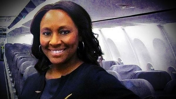 ഈ എയര്‍ഹോസ്റ്റസിന്റെ സമയോജിത ഇടപെടല്‍ രക്ഷിച്ചത്‌ ഒരു കുട്ടിയുടെ ജീവിതം; മനുഷ്യകടത്തുകാരില്‍ നിന്ന് 13 വയസുകാരിയെ രക്ഷിച്ച് എയര്‍ഹോസ്റ്റസിന് സംഭവം നടന്നു  ആറ് വര്‍ഷങ്ങള്‍ക്കിപ്പുറം അഭിന്ദന പ്രവാഹം