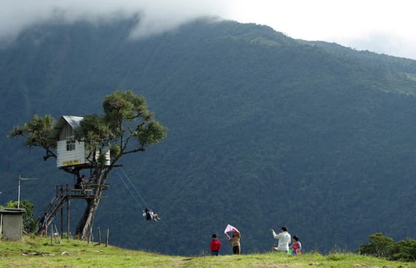 ലോകത്തിന്റെ അറ്റത്തൊരു ഊഞ്ഞാലാട്ടം; ധൈര്യം ഉണ്ടെങ്കില്‍ പോന്നോളൂ