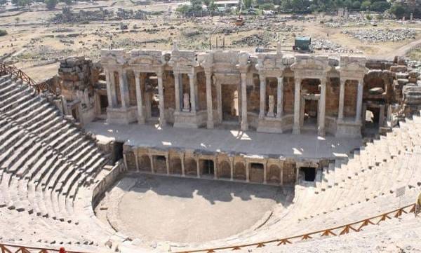 ഈ പുരാതനദേവാലയത്തിനുള്ളില്‍ ആര് പ്രവേശിച്ചാലും ഉടന്‍ മരണം; ഒടുവില്‍ ശാസ്ത്രം ആ രഹസ്യത്തിന്റെ ചുരുളഴിച്ചു