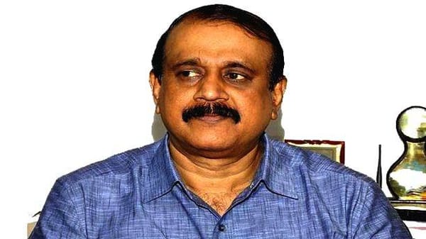 മോദി സത്യപ്രതിജ്ഞ ചെയ്യുമ്പോള്‍ എ ല്ലാവരും വീടുകളിലോ ക്ഷേത്രങ്ങളിലോ വിളക്ക് തെളിയിക്കണം; ടി.പി സെന്‍കുമാര്‍