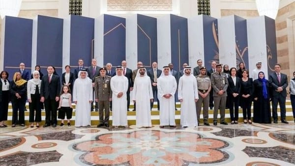 യുഎഇയില്‍ 2500 പ്രവാസികള്‍ക്ക് സ്ഥിര താമസാനുമതി