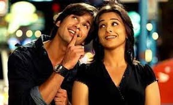 വിദ്യാ ബാലന് ഡെങ്കിപ്പനി; പക്ഷെ പണി കിട്ടിയത് നോട്ടീസിന്റെ രൂപത്തില്‍ ഷാഹിദ് കപൂറിന്