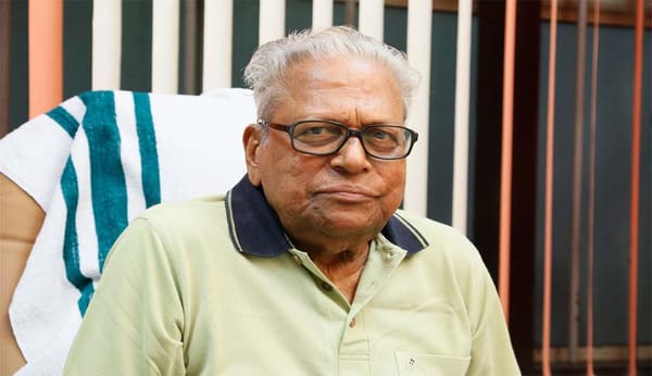 രാജ്യം പൂർണ്ണമായി വില്‍ക്കപ്പെടുന്നതിന്  മുൻപ്, മോദി രാജില്‍നിന്ന് സ്വാതന്ത്ര്യം നേടാനുള്ള പോരാട്ടമായി ഈ തിരഞ്ഞെടുപ്പിനെ കാണണം; ഫേസ്ബുക്കിലേക്ക് തിരിച്ചെത്തി വി.എസ്