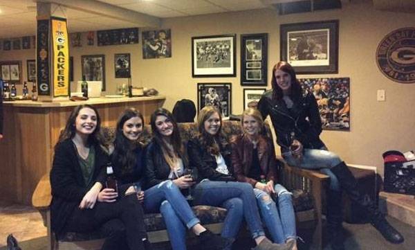 ഈ ആറു സുന്ദരികളില്‍ ഒരാള്‍ നിങ്ങളെ പറ്റിക്കുന്നു; അതാരാണെന്നു കണ്ടുപിടിക്കാന്‍ കഴിയുമോ?