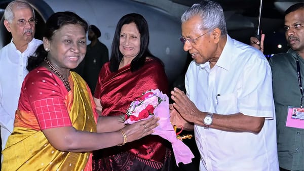 ശബരിമല ദർശനം; രാഷ്ട്രപതി ദ്രൗപതി മുർമു കേരളത്തിലെത്തി
