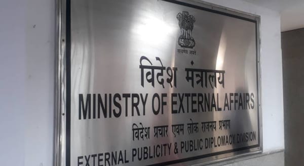 പശ്ചിമേഷ്യൻ സംഘർഷം; ‘ഇന്ത്യൻ സമ്പദ്‌വ്യവസ്ഥയ്ക്ക് ഗുരുതരമായ പ്രത്യാഘാതങ്ങൾ ഉണ്ടാക്കും’; വിദേശകാര്യ മന്ത്രാലയം